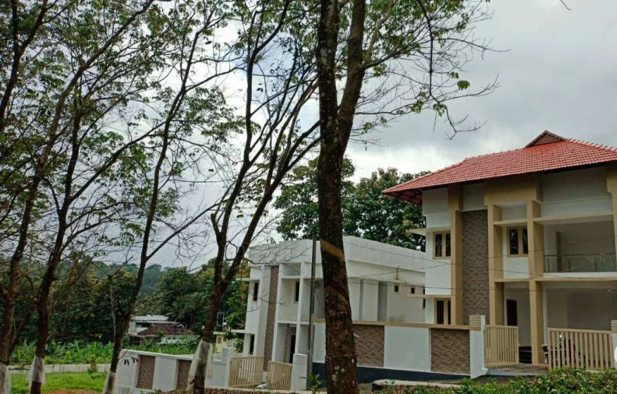 Contemporary 3-Bedroom Villa for Sale in Palai – 1850 Sqft, 3 Baths, Spacious Design in Lalam